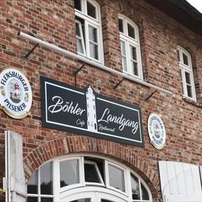 Böhler Landgang Café Restaurant Sankt Peter-Ording über uns 02
